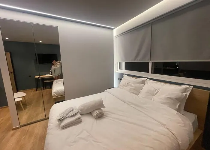 Nanas Luxury Studio With Balcony
